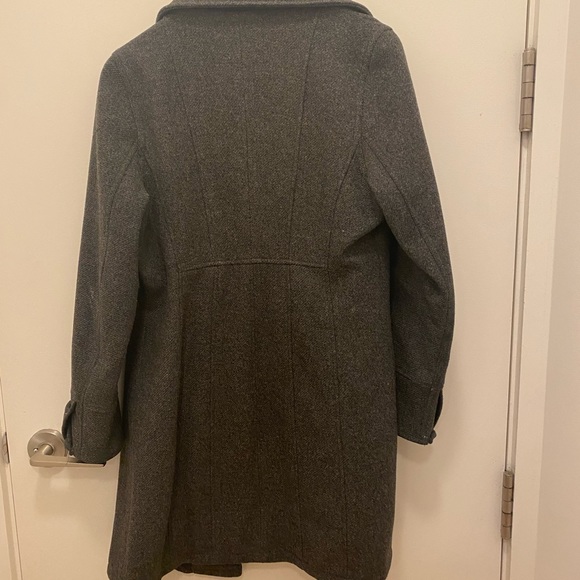 I. Spiewak and sons front ruffles grey wool coat - Picture 3 of 3